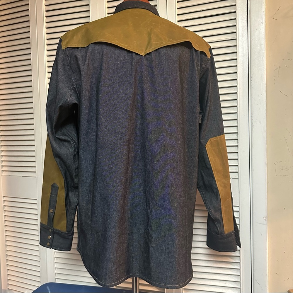 WRANGLER / FILSON Size LARGE The Adventure Shirt - Picture 6 of 11